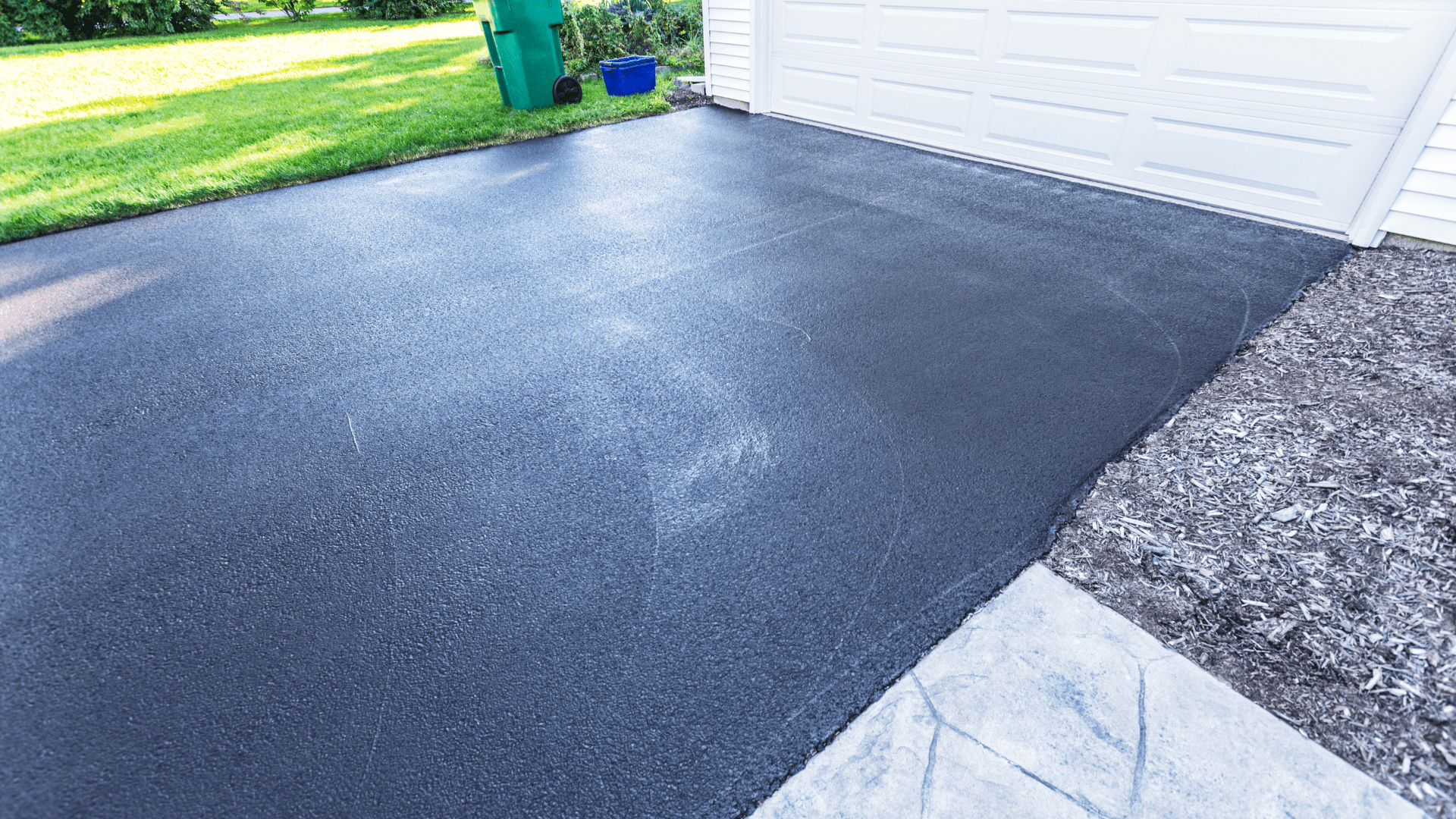 Tarmac driveway maintenance